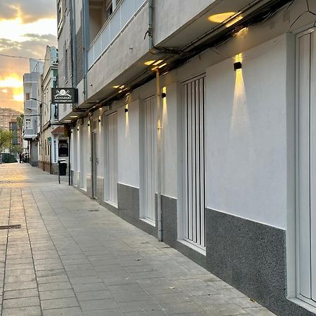 Reinapart Valencia Beach Екстер'єр фото